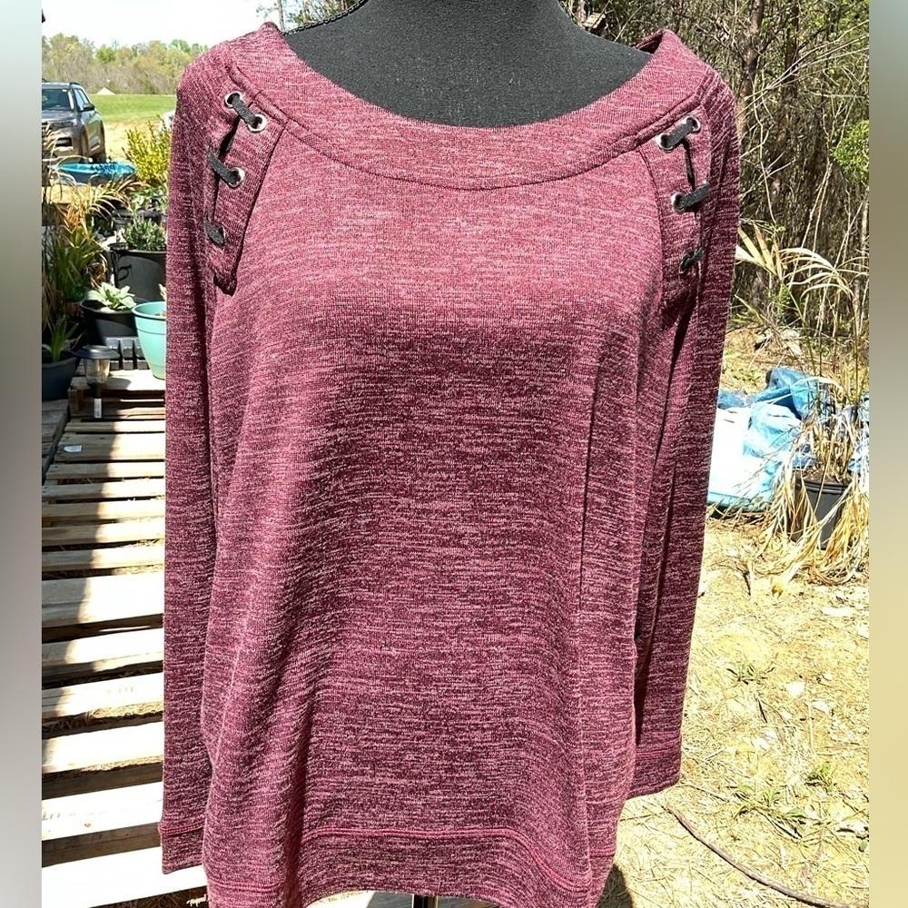 Camille & Co knit sweater sweatshirt. Long sleeve. Size XL.